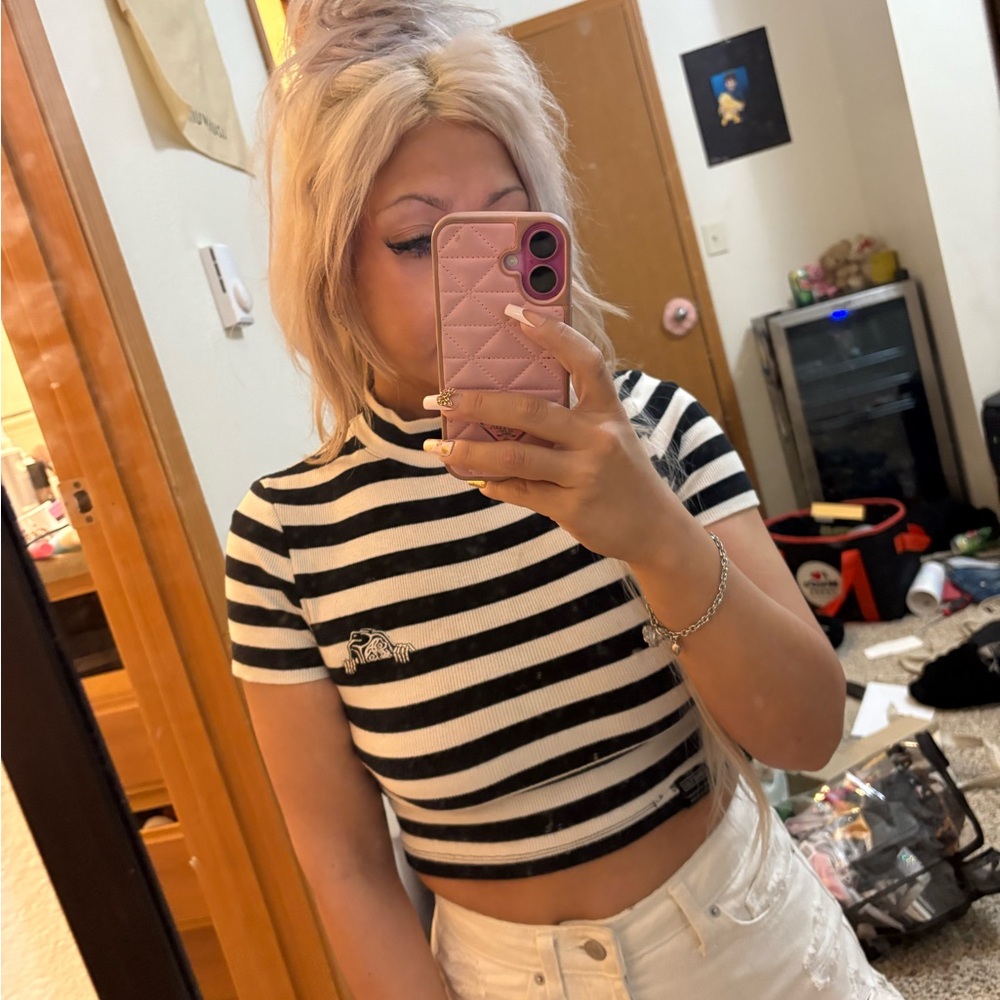 Source Unknown Black & White Striped Crop Top - Picture 3 of 3